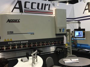 Accurl berpartisipasi dalam alat mesin Chicago dan Pameran Automasi Industri pada tahun 2016